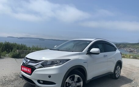 Honda Vezel, 2014 год, 1 400 000 рублей, 1 фотография