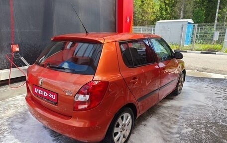 Skoda Fabia II, 2009 год, 425 000 рублей, 1 фотография