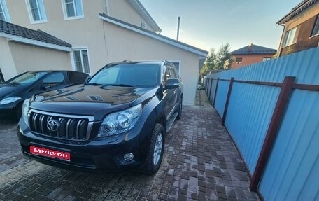 Toyota Land Cruiser Prado 150 рестайлинг 2, 2013 год, 3 180 000 рублей, 1 фотография