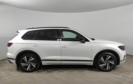 Volkswagen Touareg III, 2020 год, 5 900 000 рублей, 4 фотография