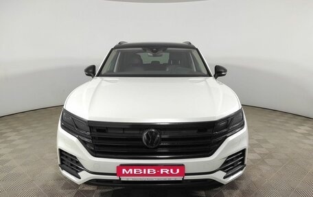 Volkswagen Touareg III, 2020 год, 5 900 000 рублей, 2 фотография