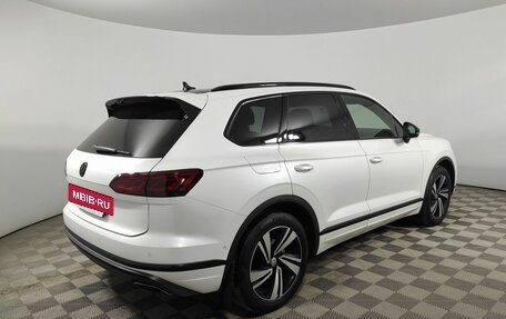 Volkswagen Touareg III, 2020 год, 5 900 000 рублей, 5 фотография