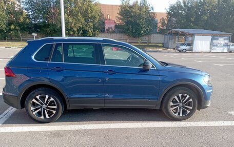 Volkswagen Tiguan II, 2020 год, 2 700 000 рублей, 2 фотография