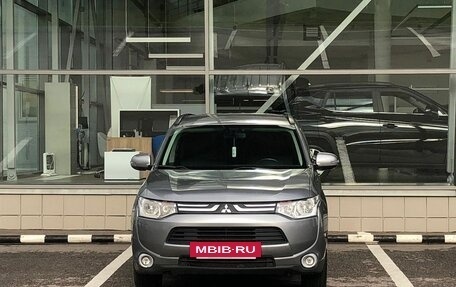 Mitsubishi Outlander III рестайлинг 3, 2013 год, 1 500 000 рублей, 2 фотография