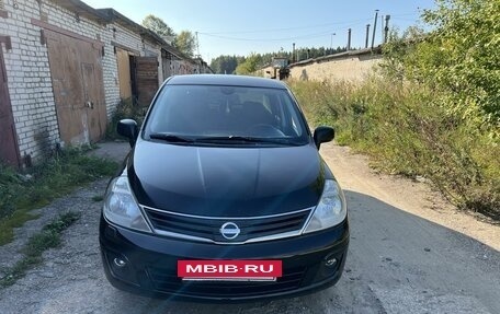 Nissan Tiida, 2011 год, 830 000 рублей, 2 фотография