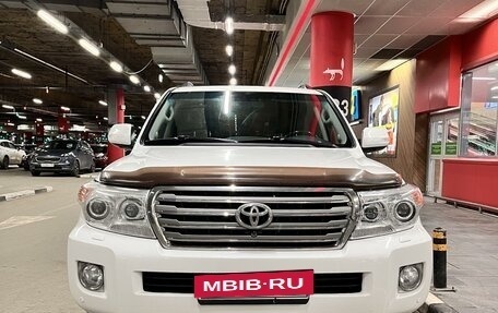 Toyota Land Cruiser 200, 2012 год, 3 800 000 рублей, 2 фотография