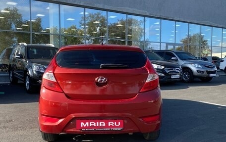 Hyundai Solaris II рестайлинг, 2012 год, 595 000 рублей, 4 фотография