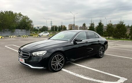 Mercedes-Benz E-Класс, 2021 год, 4 997 000 рублей, 2 фотография