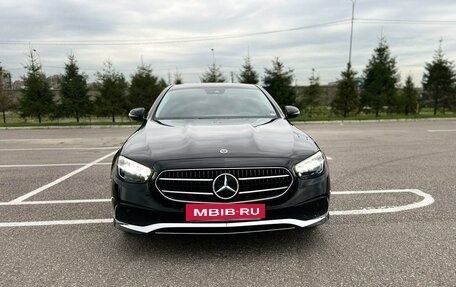 Mercedes-Benz E-Класс, 2021 год, 4 997 000 рублей, 5 фотография