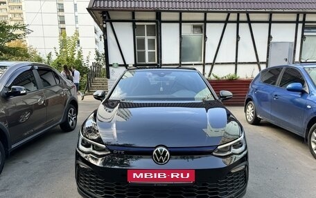 Volkswagen Golf VIII, 2020 год, 3 300 000 рублей, 3 фотография