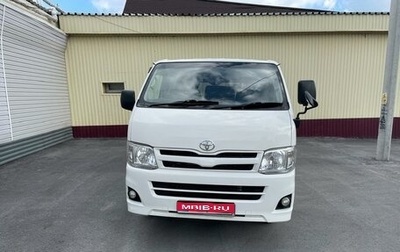 Toyota HiAce H200, 2011 год, 2 600 000 рублей, 1 фотография