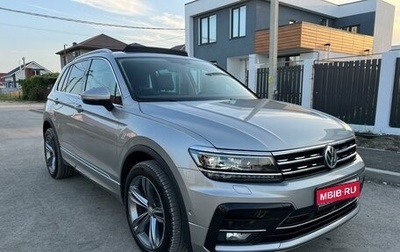 Volkswagen Tiguan II, 2018 год, 3 250 000 рублей, 1 фотография