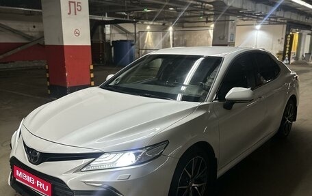 Toyota Camry, 2021 год, 3 610 000 рублей, 1 фотография