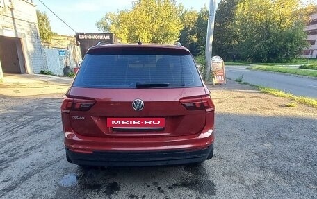 Volkswagen Tiguan II, 2020 год, 2 500 000 рублей, 2 фотография