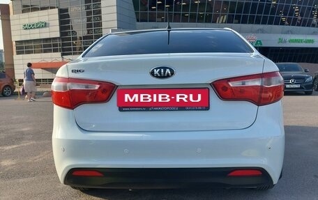 KIA Rio III рестайлинг, 2015 год, 1 099 000 рублей, 6 фотография