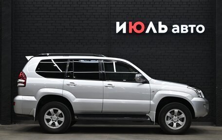 Toyota Land Cruiser Prado 120 рестайлинг, 2008 год, 2 290 000 рублей, 8 фотография