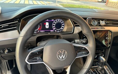 Volkswagen Passat B8 рестайлинг, 2018 год, 3 200 000 рублей, 17 фотография