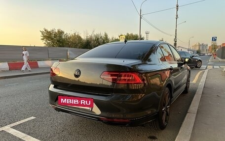 Volkswagen Passat B8 рестайлинг, 2018 год, 3 200 000 рублей, 13 фотография