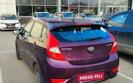 Hyundai Solaris II рестайлинг, 2013 год, 850 000 рублей, 4 фотография