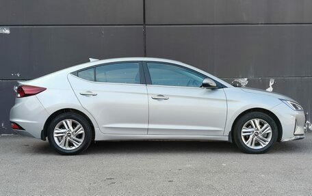 Hyundai Elantra VI рестайлинг, 2019 год, 1 799 000 рублей, 8 фотография