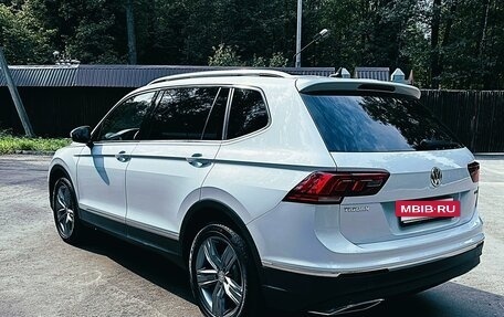 Volkswagen Tiguan II, 2018 год, 3 490 000 рублей, 7 фотография