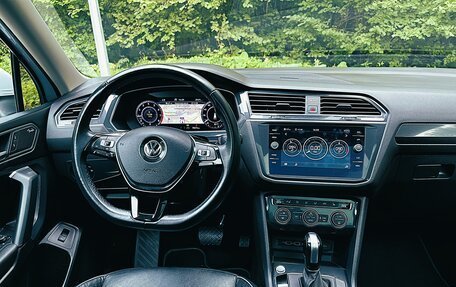 Volkswagen Tiguan II, 2018 год, 3 490 000 рублей, 11 фотография