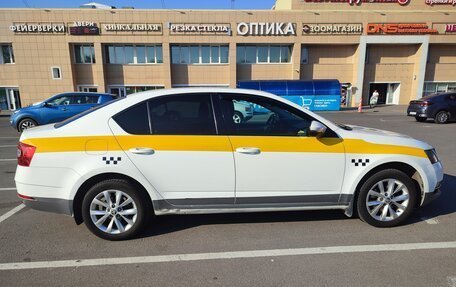 Skoda Octavia, 2018 год, 1 290 000 рублей, 3 фотография