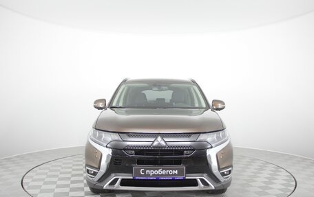 Mitsubishi Outlander III рестайлинг 3, 2022 год, 3 350 000 рублей, 2 фотография