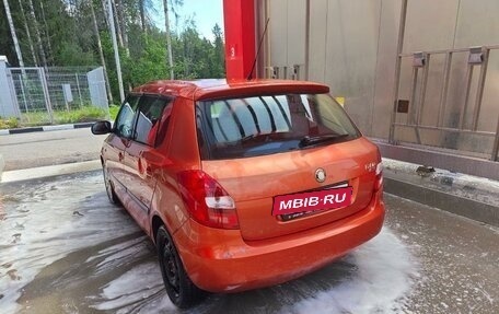 Skoda Fabia II, 2009 год, 425 000 рублей, 2 фотография