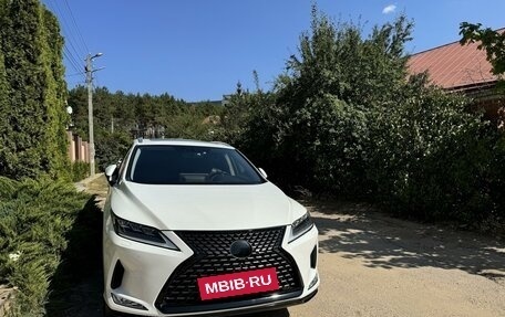 Lexus RX IV рестайлинг, 2020 год, 6 600 000 рублей, 2 фотография