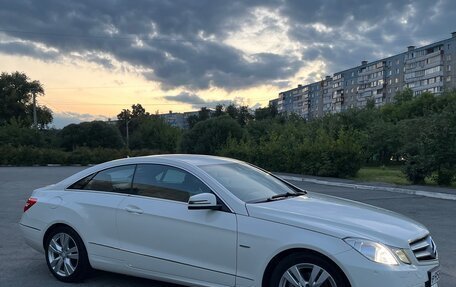 Mercedes-Benz E-Класс, 2010 год, 1 750 000 рублей, 9 фотография