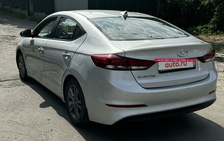 Hyundai Elantra VI рестайлинг, 2018 год, 1 950 000 рублей, 9 фотография