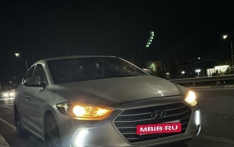 Hyundai Elantra VI рестайлинг, 2018 год, 1 950 000 рублей, 7 фотография