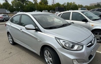 Hyundai Solaris II рестайлинг, 2011 год, 865 000 рублей, 1 фотография