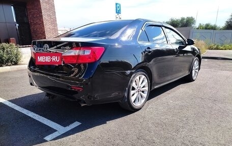 Toyota Camry, 2013 год, 1 950 000 рублей, 4 фотография