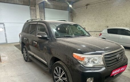 Toyota Land Cruiser 200, 2014 год, 3 184 000 рублей, 4 фотография