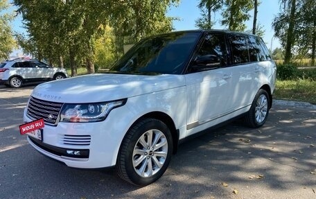 Land Rover Range Rover IV рестайлинг, 2015 год, 4 500 000 рублей, 2 фотография