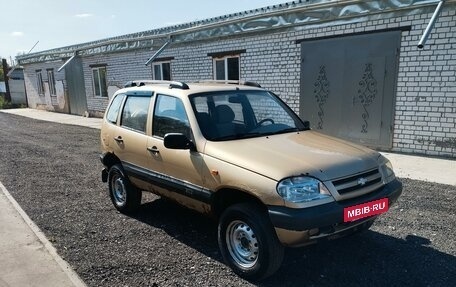 Chevrolet Niva I рестайлинг, 2006 год, 157 000 рублей, 2 фотография