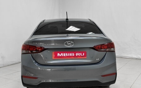 Hyundai Solaris II рестайлинг, 2018 год, 1 390 000 рублей, 4 фотография