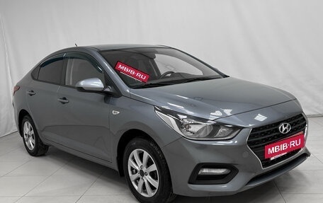 Hyundai Solaris II рестайлинг, 2018 год, 1 390 000 рублей, 2 фотография