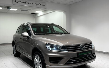 Volkswagen Touareg III, 2015 год, 4 233 000 рублей, 3 фотография