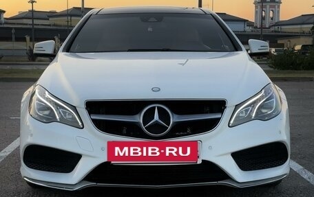 Mercedes-Benz E-Класс, 2014 год, 2 100 000 рублей, 2 фотография