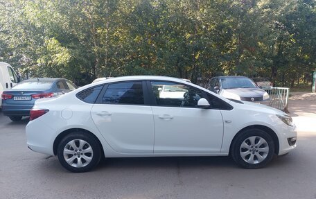 Opel Astra J, 2014 год, 880 000 рублей, 4 фотография