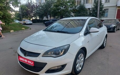 Opel Astra J, 2014 год, 880 000 рублей, 3 фотография