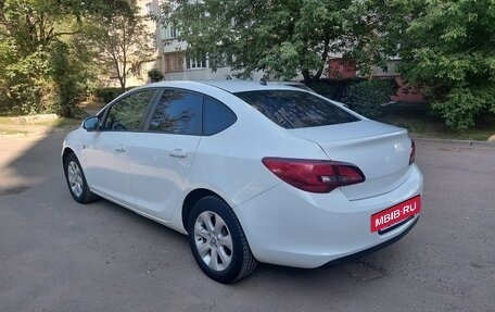 Opel Astra J, 2014 год, 880 000 рублей, 8 фотография