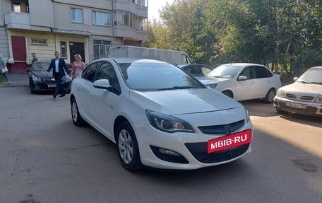 Opel Astra J, 2014 год, 880 000 рублей, 2 фотография