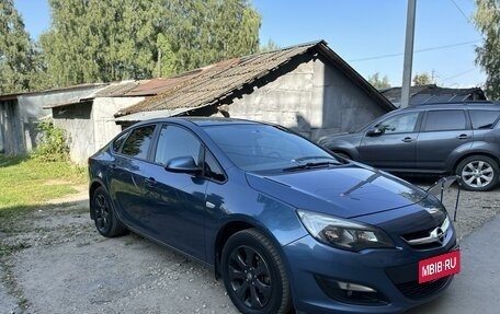 Opel Astra J, 2014 год, 1 150 000 рублей, 3 фотография