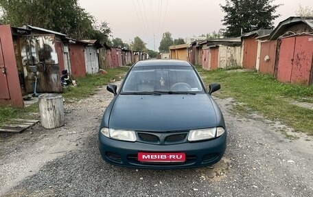 Mitsubishi Carisma I, 1996 год, 250 000 рублей, 1 фотография