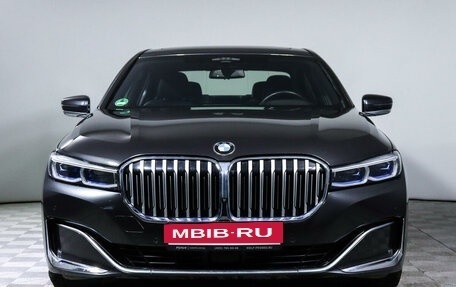 BMW 7 серия, 2019 год, 6 090 000 рублей, 2 фотография