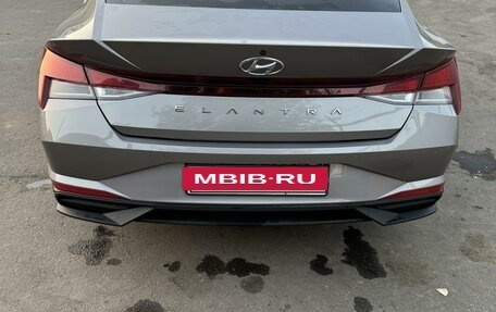 Hyundai Elantra, 2021 год, 1 910 000 рублей, 4 фотография